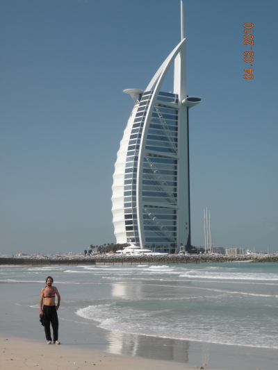 Jumeirah sahilinde koşu Jumeirah sahilinde koşu