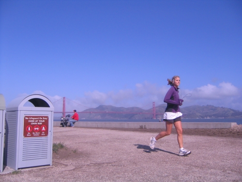 SanFransisco_GoldenGate_RunningGirl Golden Gate_Running Girl